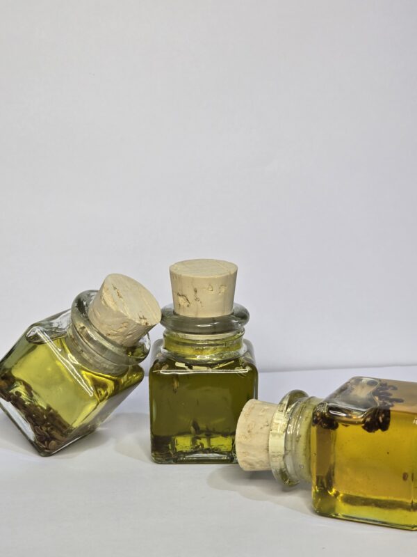 روغن-های-مخصوص-پوست-های-خشکچند-محصول-
